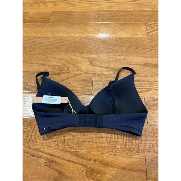 SKIMS Wireless Form T-Shirt Bra 32B NEW Black - Picture 5 of 5